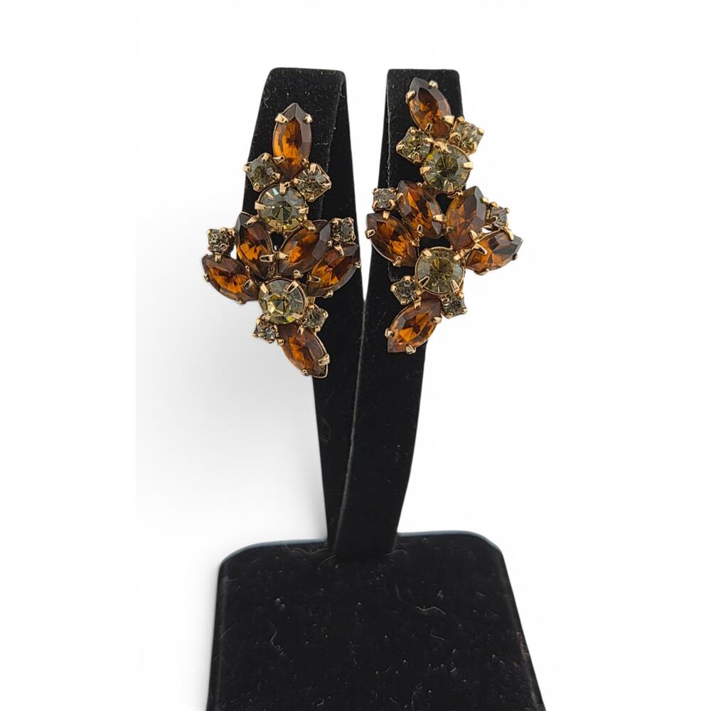 Vintage Amber Rhinestone Clip On Earrings Gold Tone Mid Century Glam